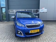 Peugeot 108 - 1.0 e-VTi Allure TOP! 5 Deurs HB met o.a. Airco / El. stoffen vouwdak / Carplay /Bluetooth / LM-velgen Etc!