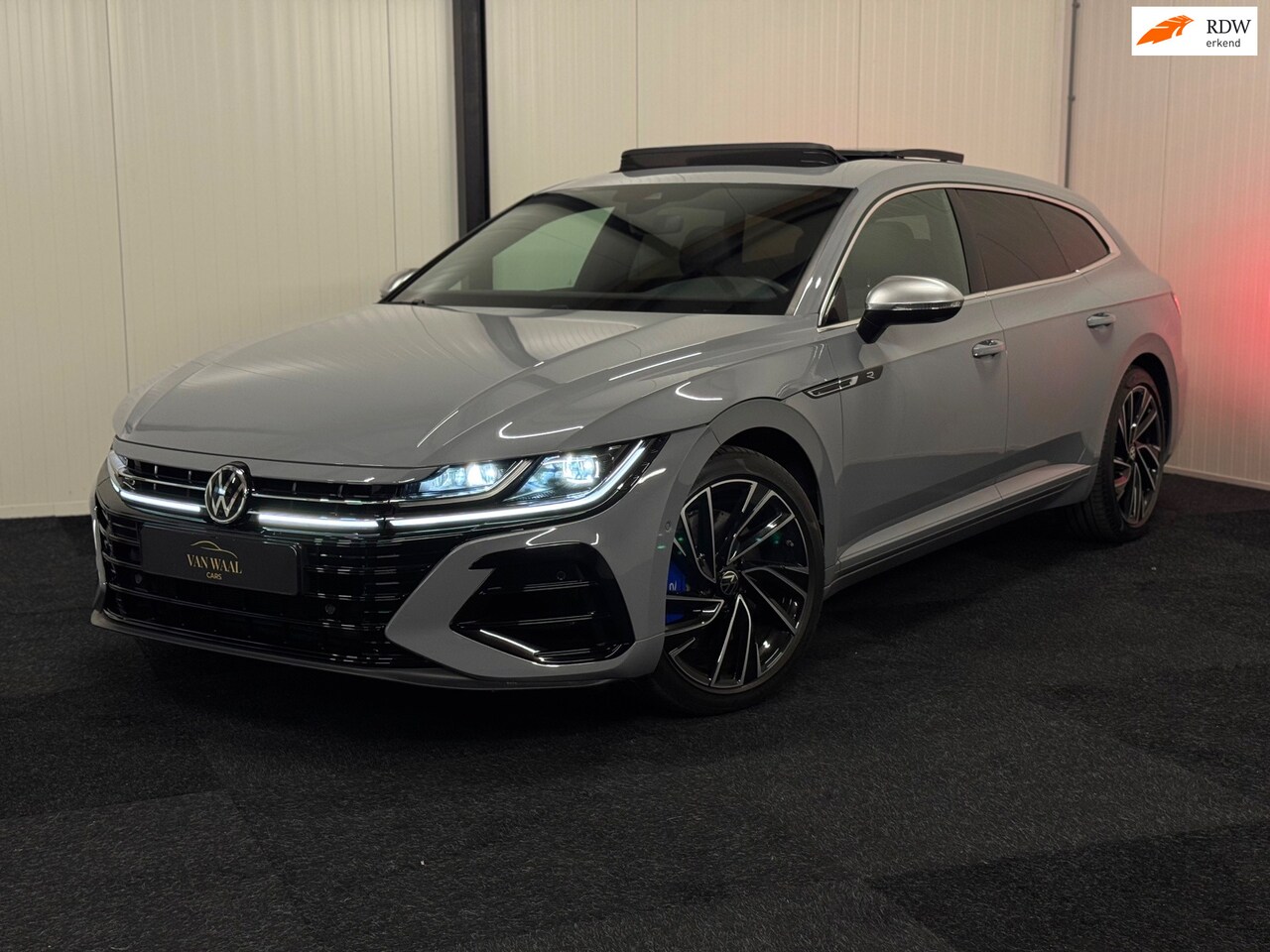 Volkswagen Arteon Shooting Brake - 2.0 TSI 4 MOTION R 2022 320PK NARDO/KEYLESS/MATRIX/PANO/SIDE/ACC/LANE/CARPLAY/NIEUWSTAAT - AutoWereld.nl