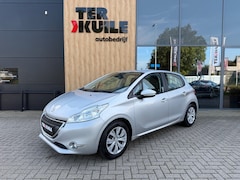 Peugeot 208 - 1.2 VTi Envy / Navi / Parkeersensoren