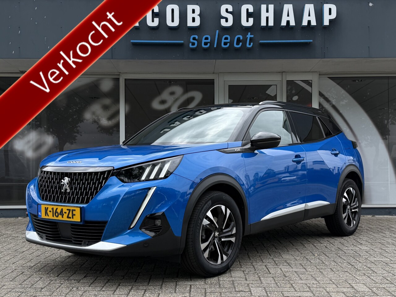 Peugeot 2008 - 1.2 PureTech GT / Carplay / Camera / Sensoren v+a / 17'' LM / - AutoWereld.nl