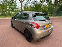 Peugeot 208 - 1.2 VTi Access|Navigatie|Airco|5deuren|