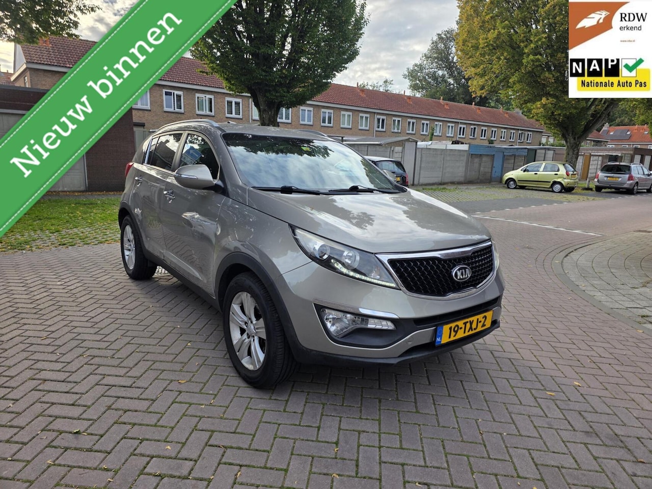 Kia Sportage - 1.6 GDI X-cutive Plus Pack Navi/Airco/PDC/APK27 - AutoWereld.nl