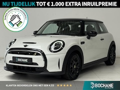 MINI Electric - Yours 33 kWh | Navigatie | Parkeersensoren | Stoelverwarming | All-Season Banden |