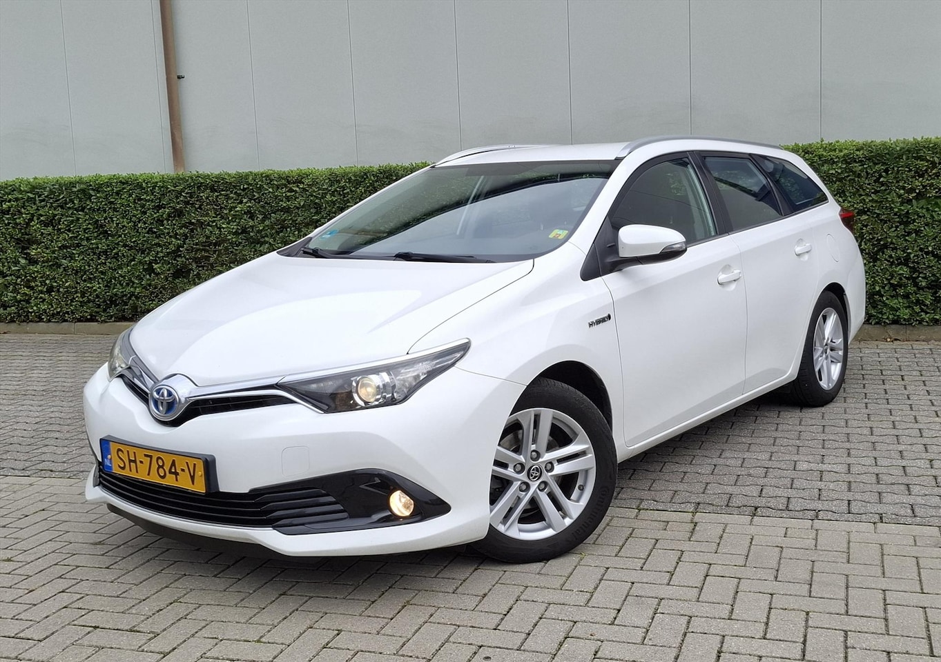 Toyota Auris - 1.8 Hybrid 136pk Aut Dynamic Camera/Clima - AutoWereld.nl