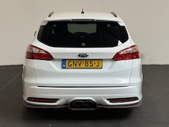 Ford Focus Wagon - 2.0 EcoBoost ST-2 Navigatie Lederen bekleding Climate control