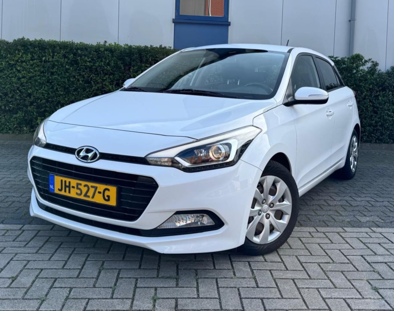 Hyundai i20 - 1.0 T-GDI Blue 100PK Comfort + navigatie - AutoWereld.nl