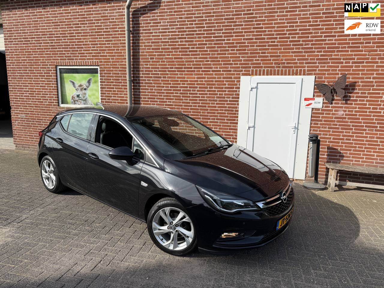 Opel Astra - 1.0 Innovation Carplay, Navi, Cruise control , ECC, PDC, Leder, Keyless - AutoWereld.nl