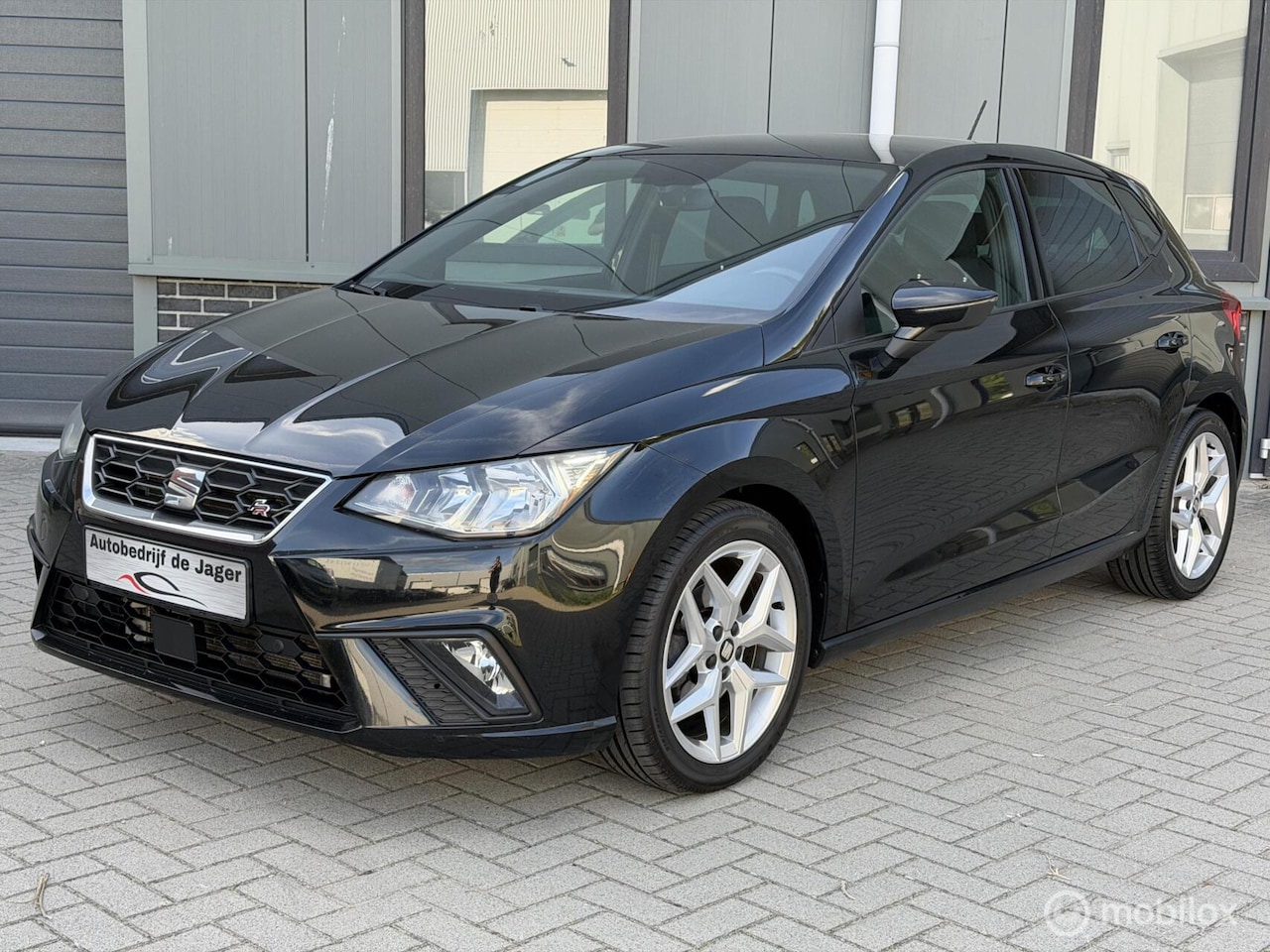 SEAT Ibiza - 1.0 TSI FR/ 116 PK/ 5 DEURS/ CARPLAY/ AIRCO - AutoWereld.nl