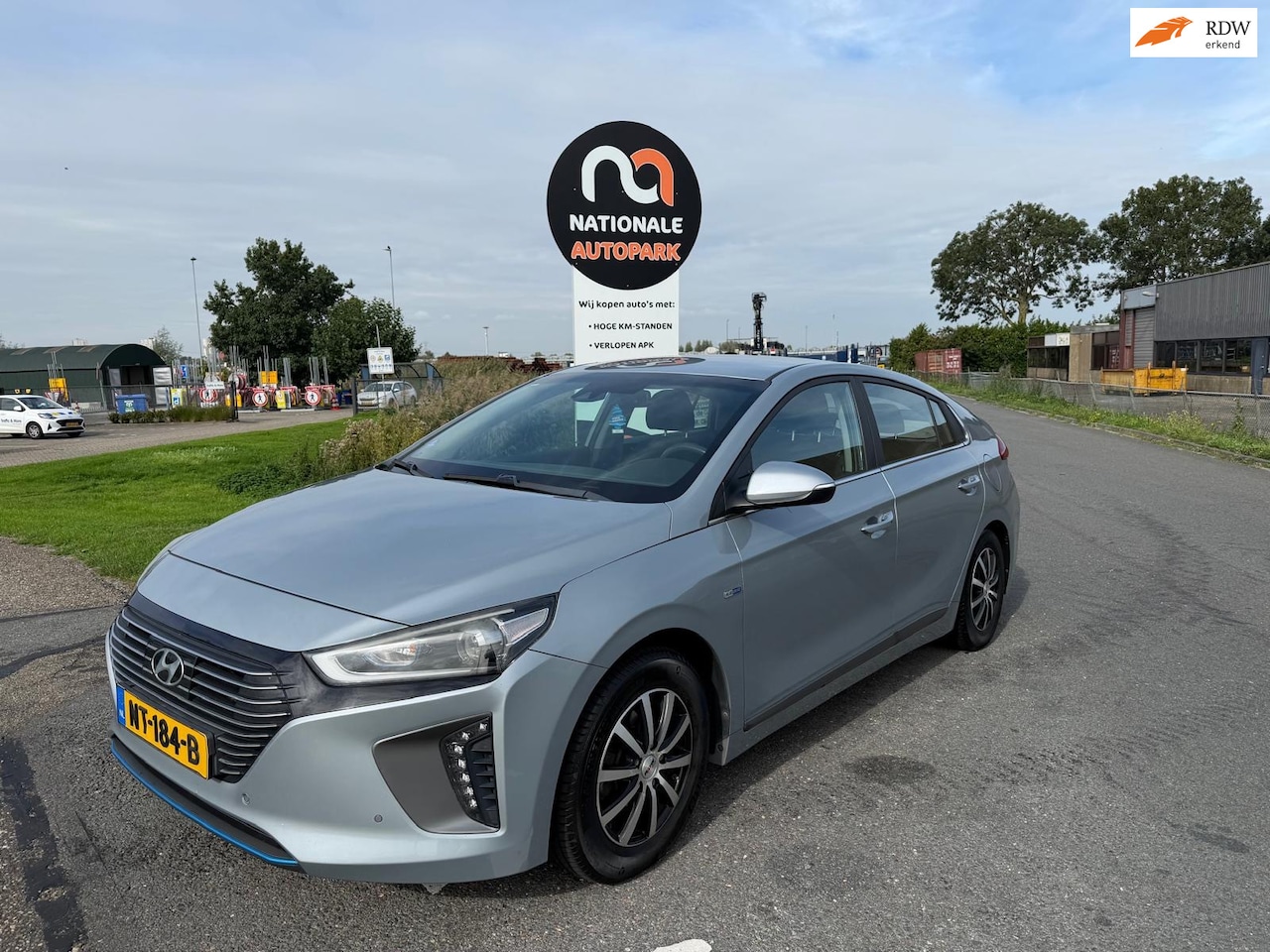 Hyundai IONIQ - 2017 * 1.6 GDi Comfort * AUTOMAAT * Export & Handel - AutoWereld.nl