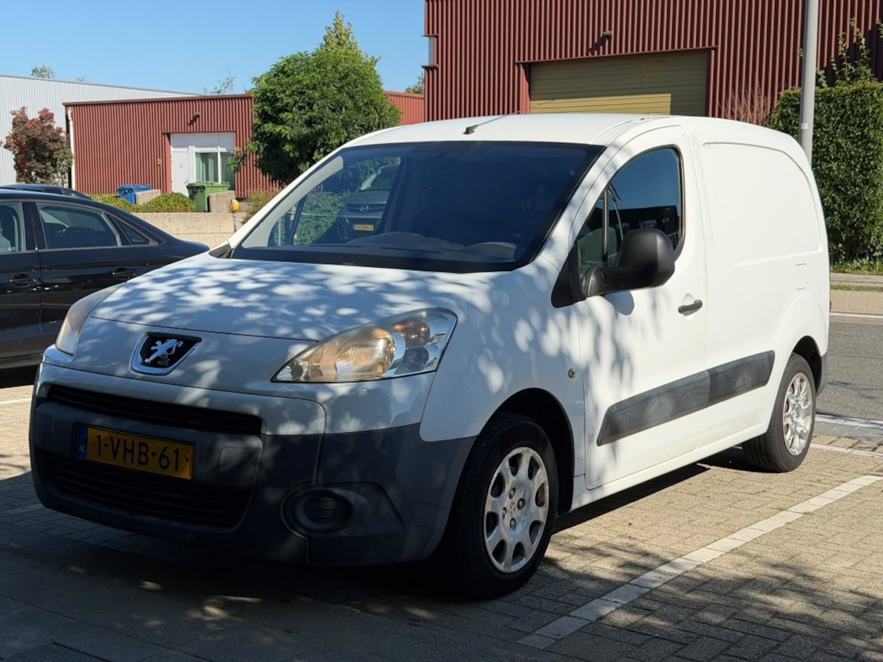 Peugeot Partner - 1.6 HDI 90PK Airco 2 Sleutels - AutoWereld.nl