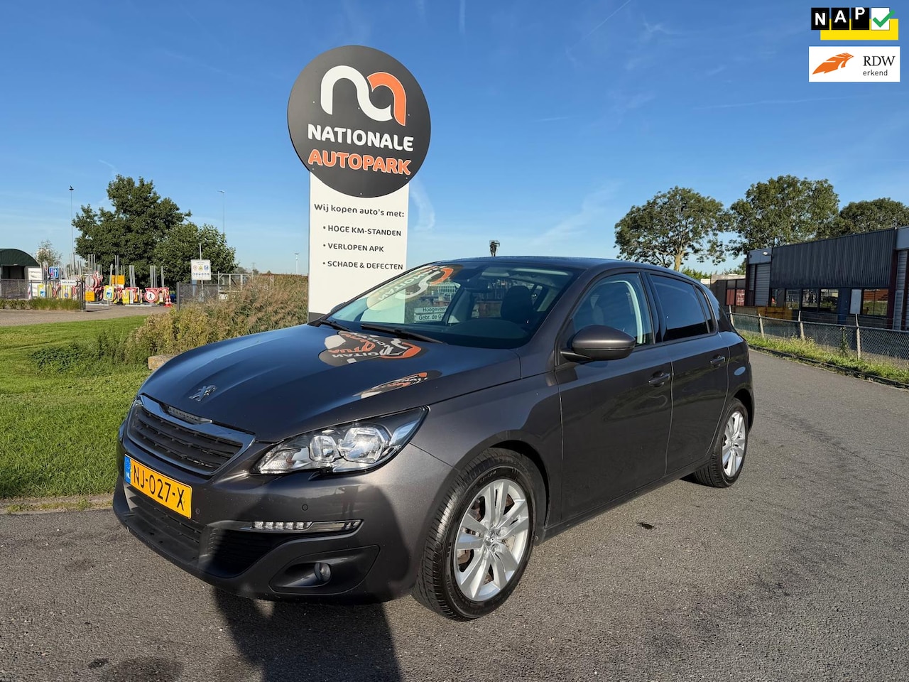Peugeot 308 - | 2017 | 1.6 BlueHDi Blue Lease Executive | Export en Handel | APK - AutoWereld.nl