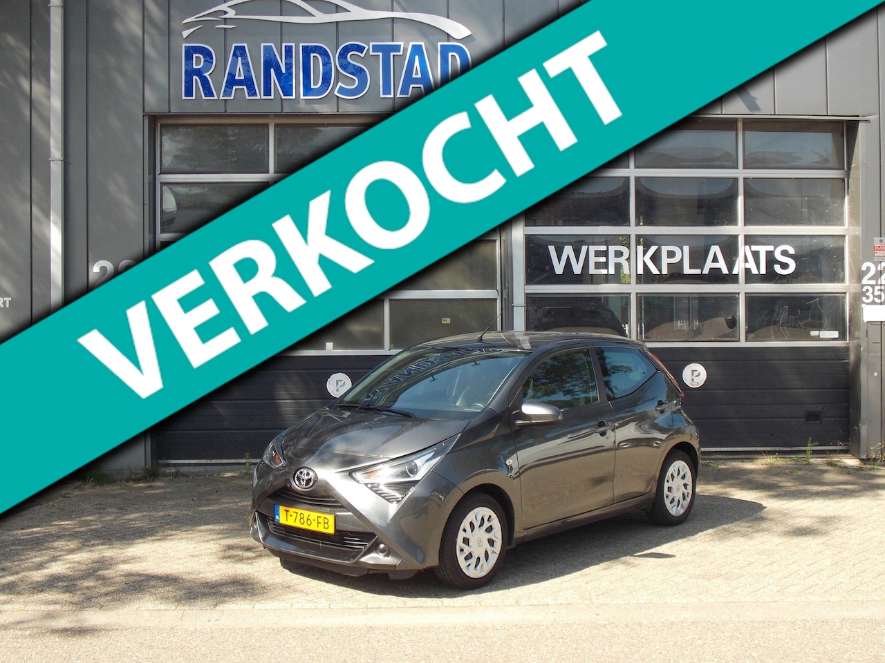 Toyota Aygo - 1.0 VVT-i x-otic Automaat Airco Camera Elek Pakket 5Deurs 2022bj GARANTIE - AutoWereld.nl
