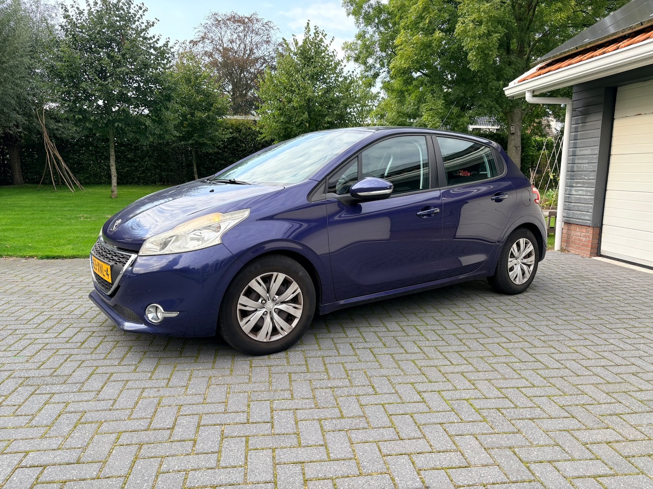 Peugeot 208 - 1.4 Vti Active Cruise/Airco/Trekhaak - AutoWereld.nl