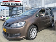 Volkswagen Sharan - 1.4 TSI Highline automaat nl-auto panorama dak , half leder, trekhaak etc