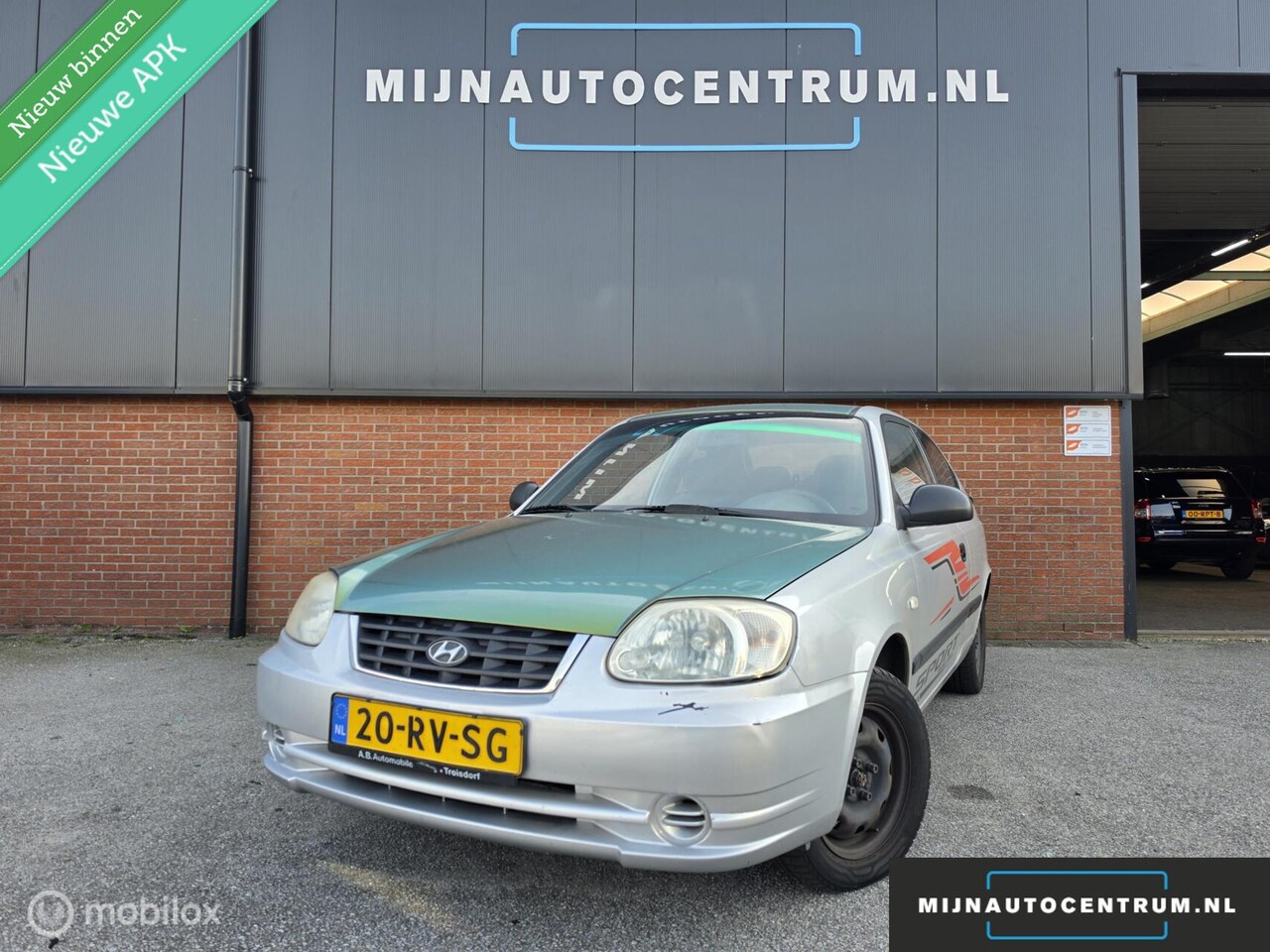 Hyundai Accent - 1.3i Active Young / NAP / APK / AIRCO - AutoWereld.nl