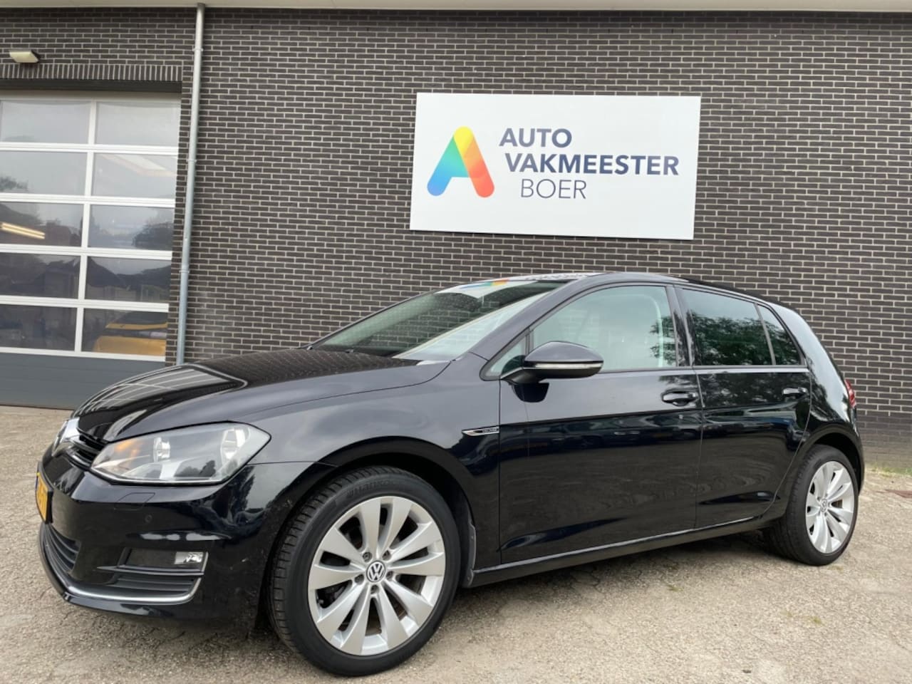Volkswagen Golf - 1.2 TSI 81KW 5-Deurs Lounge Edition - AutoWereld.nl