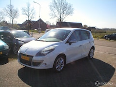 Renault Scénic - 1.6 Dynamique
