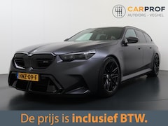 BMW 5-serie Touring - M5 NL Auto | BTW | Keramische remmen | Akrapovic | onderhoudscontract | Pano | Trekhaak |