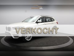 BMW X1 - sDrive20i Centennial Executive Camera / Climate control / LED / Sport stuur / NAV / Trekha