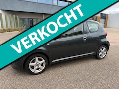 Toyota Aygo - 1.0-12V