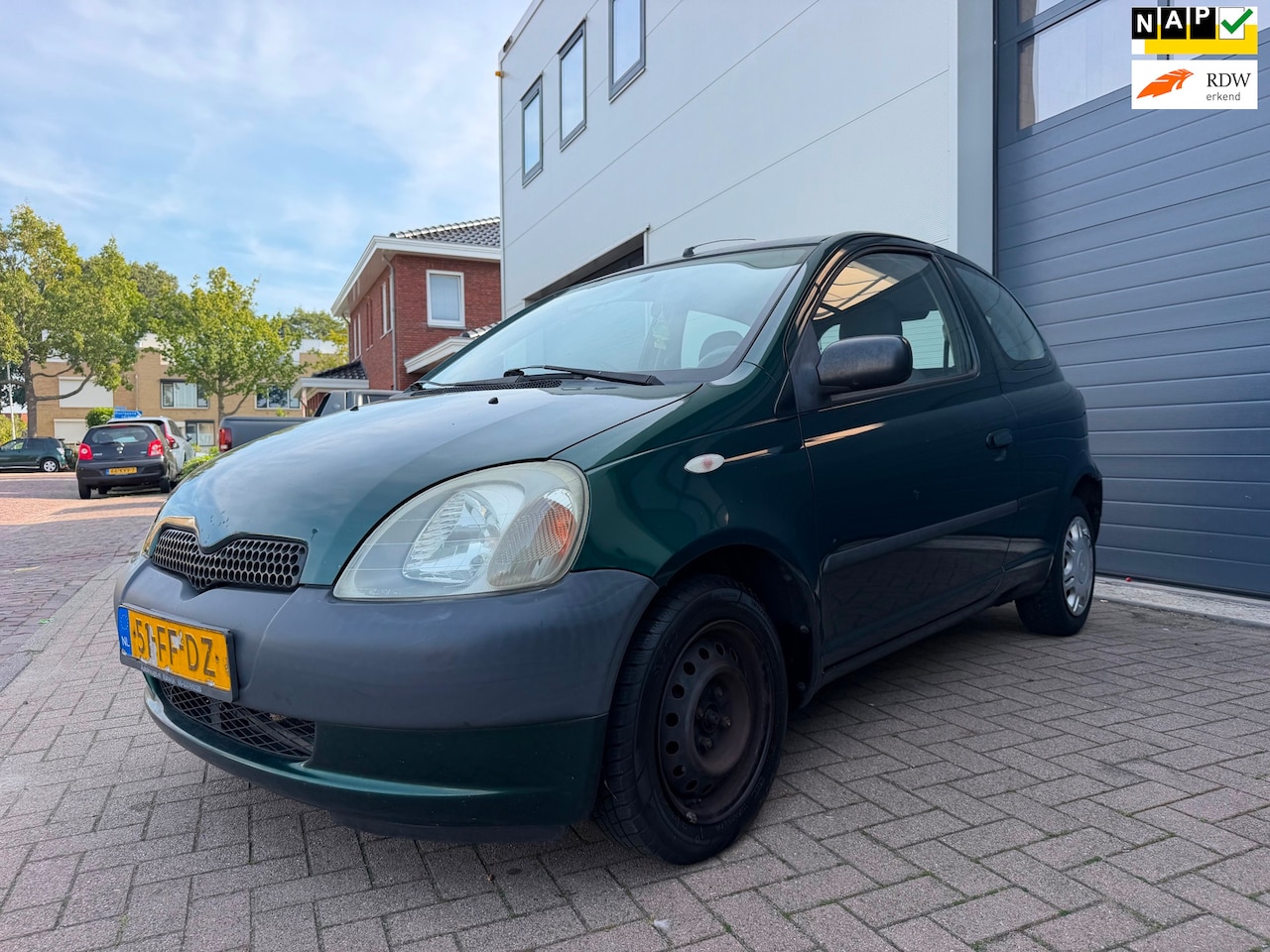 Toyota Yaris - 1.0-16V VVT-i Terra/Airco/Radio/Trekhaak - AutoWereld.nl