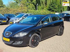 SEAT Leon - 1.6 Sportstyle|AIRCO|CruiseControl|NW APK 10-2027 + Onderhoudsbeurt|KM NAP|Distributie 186