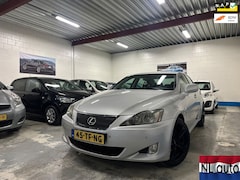 Lexus IS - 250 Business Clima/Cruis/Pdc/18" velgen/Xenon/Nap