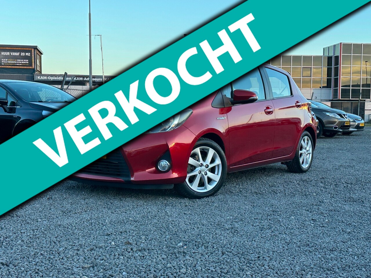Toyota Yaris - 1.5 Full Hybrid Dynamic/NAVI/CAMERA - AutoWereld.nl