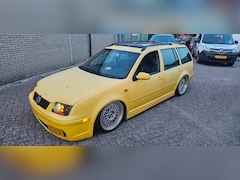 Volkswagen Jetta - Airride dikke wheels airco etc showcar