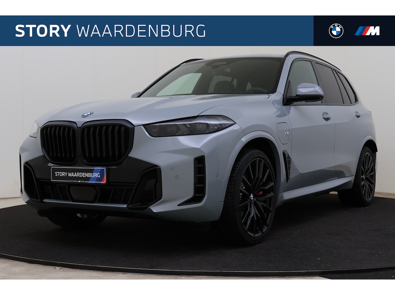 BMW X5 - xDrive50e M Sport Automaat / Panoramadak / Trekhaak / Soft-Close / Parking Assistant Profe - AutoWereld.nl