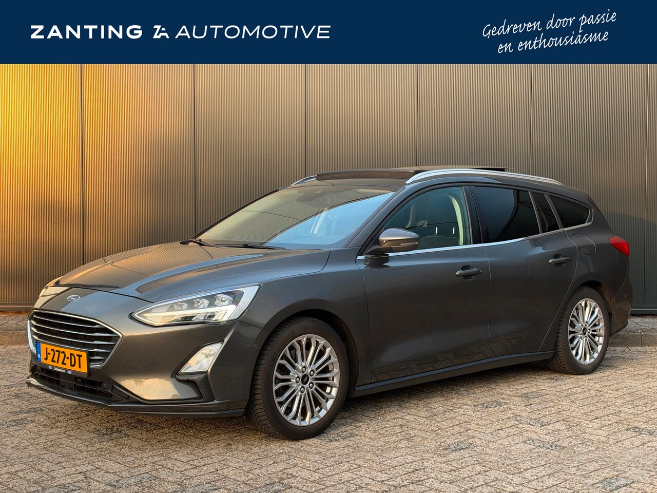 Ford Focus Wagon - 1.0 E.B. Titanium X Wagon | Pano-dak | B&O audio | Trekhaak | Elektrische Klep | 100% OH H - AutoWereld.nl