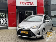 Toyota Yaris - 1.5 Hybrid Dynamic PARKEERCAMERA AIRCO NIEUWE ALL-SEASONBANDEN
