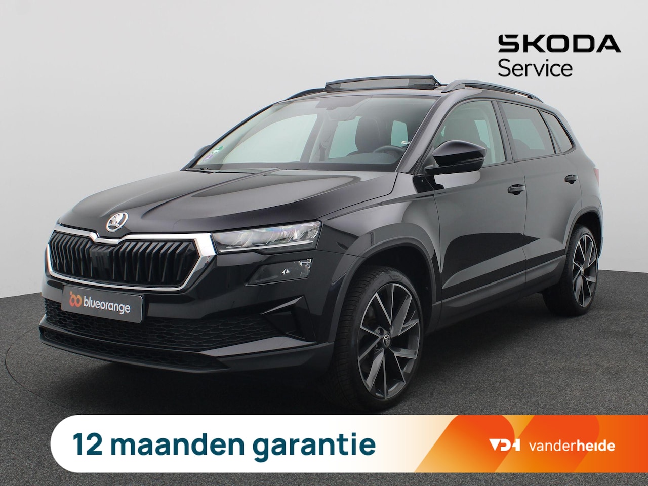 Skoda Karoq - 1.5 TSI ACT Business Edition 150PK DSG Panoramadak, Keyless, 19" LM Velgen, Navi, Elektris - AutoWereld.nl