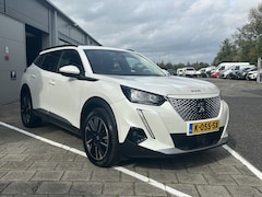 Peugeot e-2008 - EV 50kWh 136pk Allure Apple Carplay & Android Auto | Adaptieve Cruise control & Climate co