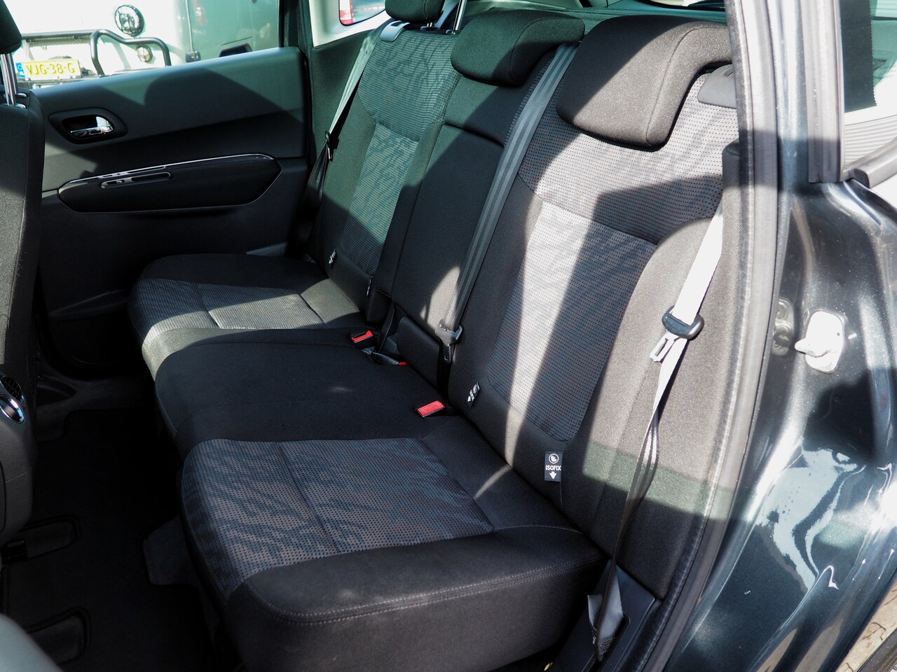 Peugeot 3008 - ST 1.6 THP PANO PARKEER S. TREKH. CLIMA