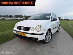 Volkswagen Polo - 1.2