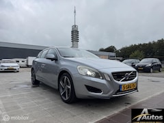 Volvo V60 - 2.4 D6 AWD Plug-In Hybrid | Pano | Leder