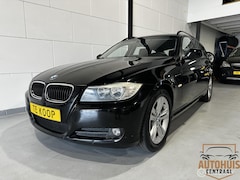 BMW 3-serie Touring - 318i Business Line*NwAPK*Trekhaak*Navi