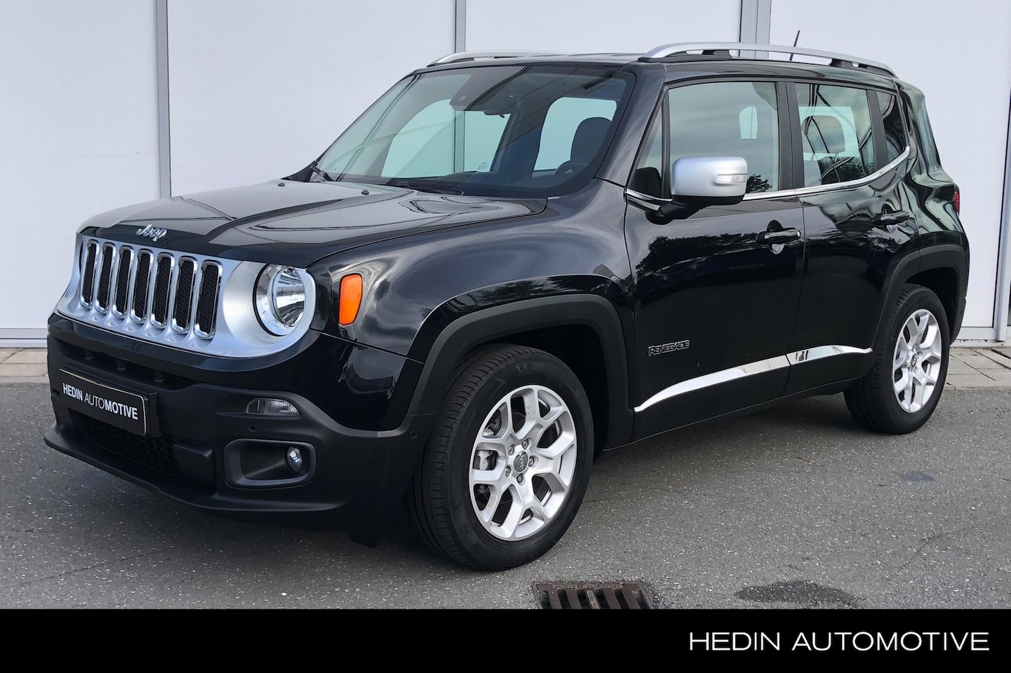 Jeep Renegade - 1.4 Automaat Multi Air Limited | Trekhaak | Parkeersensoren | Climate control | Cruise con - AutoWereld.nl
