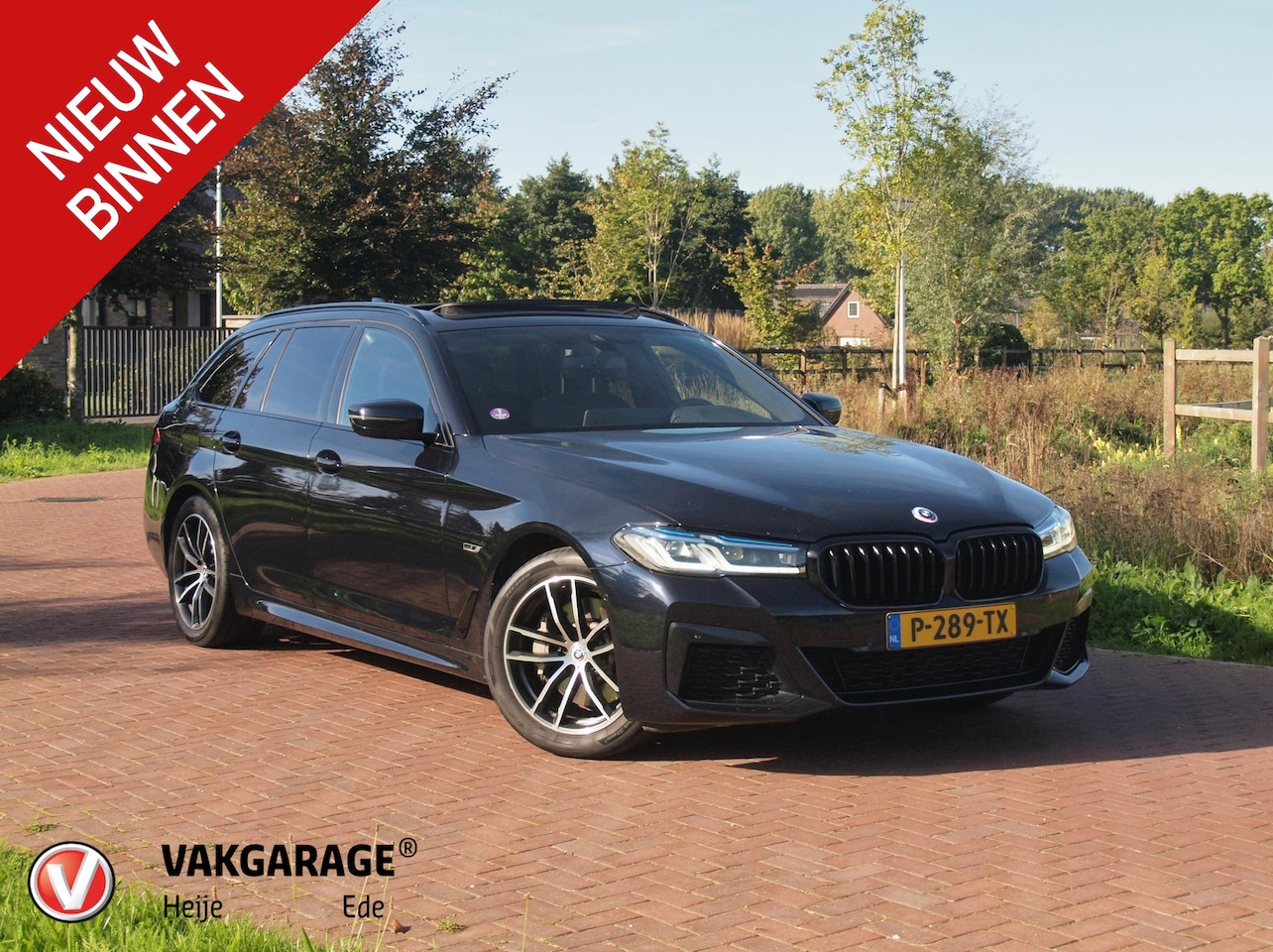 BMW 5-serie Touring - 530e Business Edition Plus | M-Pakket | Panoramadak | Trekhaak | Camera | Sfeerverlichting - AutoWereld.nl