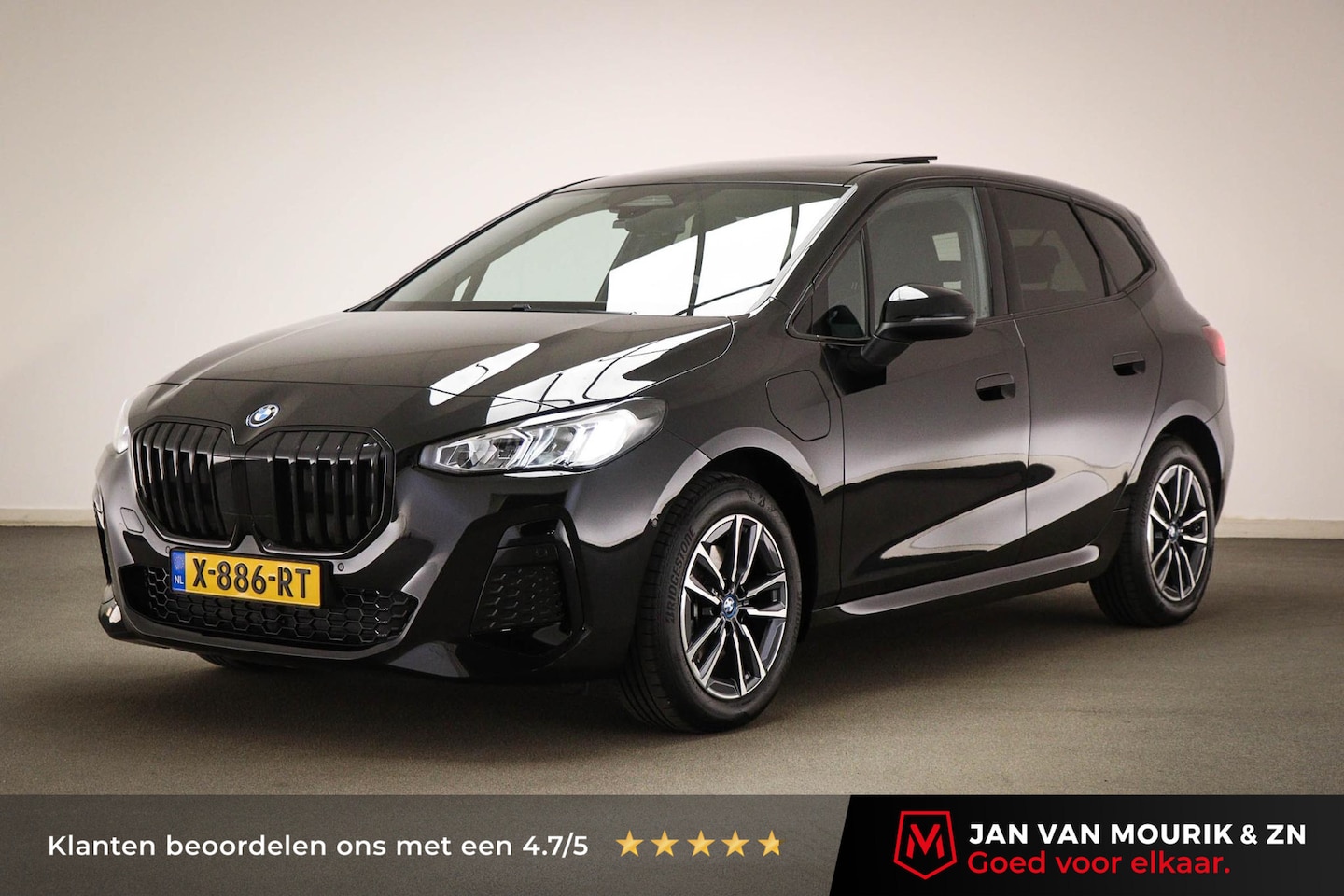 BMW 2-serie Active Tourer - 225e xDrive M-Sport | PANORAMADAK | STOELVERWARMING | TREKHAAK - AutoWereld.nl