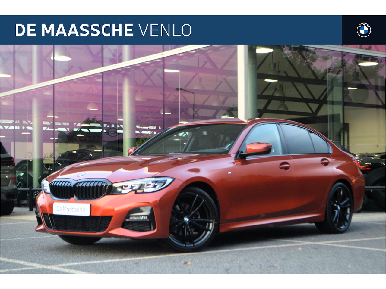 BMW 3-serie - 320i M Sport Automaat / Sportstoelen / Comfort Access /  Harman Kardon / Stoelverwarming / - AutoWereld.nl