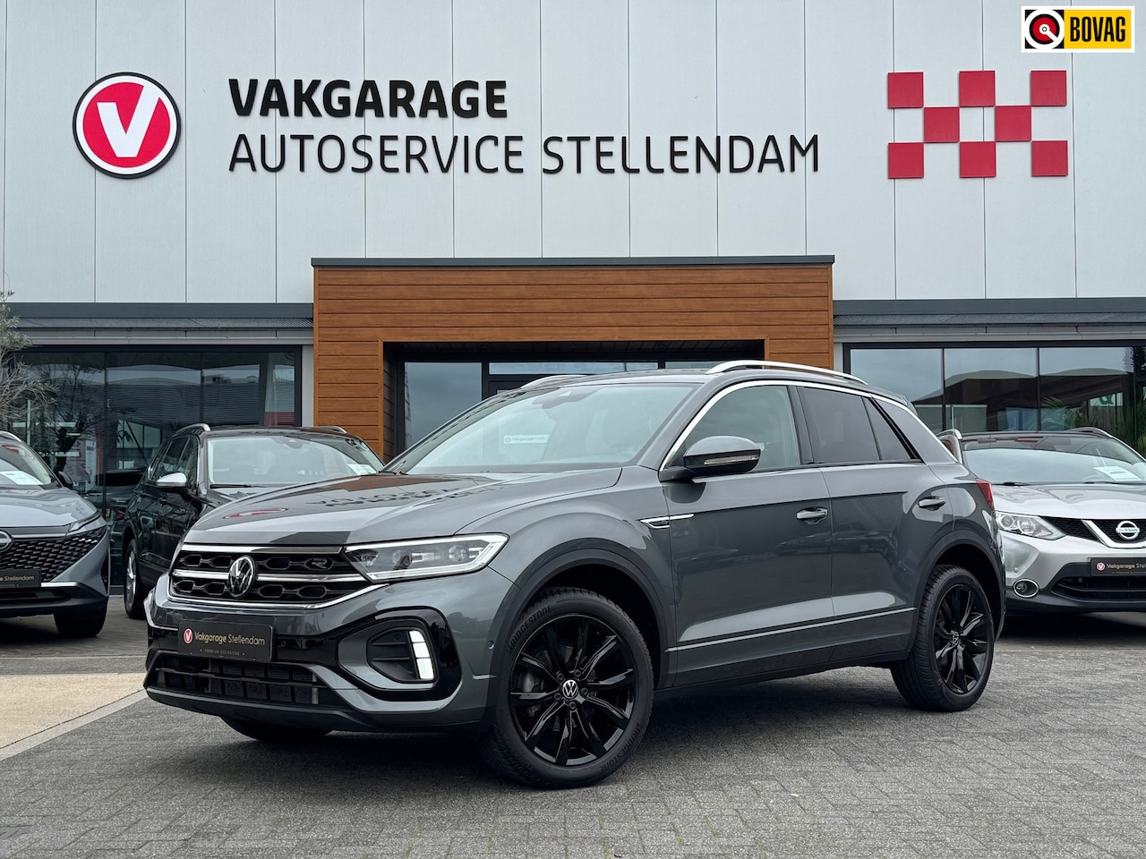 Volkswagen T-Roc - 1.5 TSI 150pk R-Line|IQ LIGHT|Keyless|Winterpakket|Elektr Kofferklep|Virtual|ACC - AutoWereld.nl