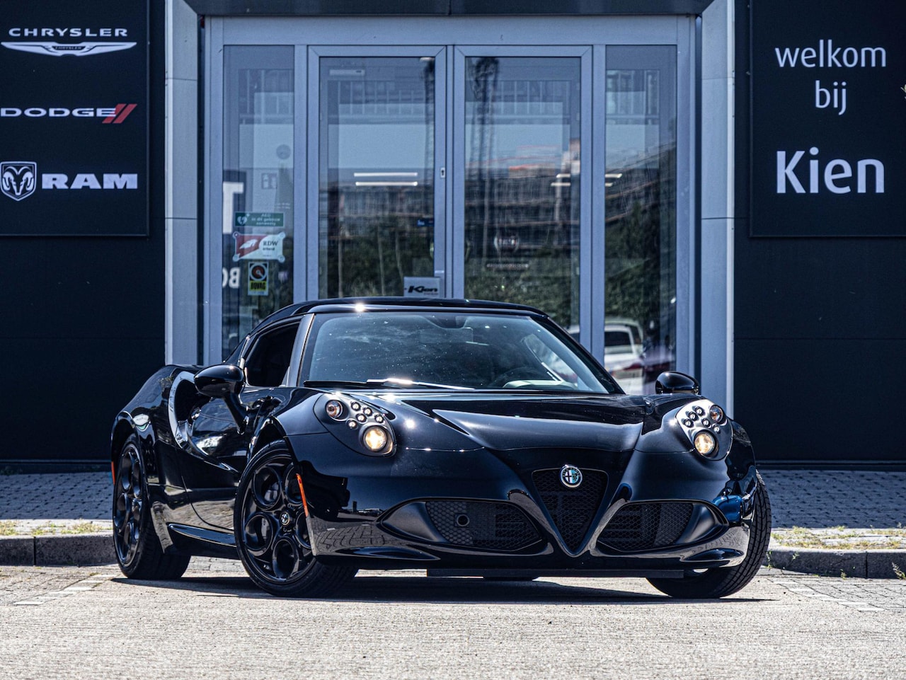Alfa Romeo 4C - 1750TBI TCT | Volledige onderhoud historie | 240 PK |  Xpel Lakbescherming | Target Blu Ey - AutoWereld.nl