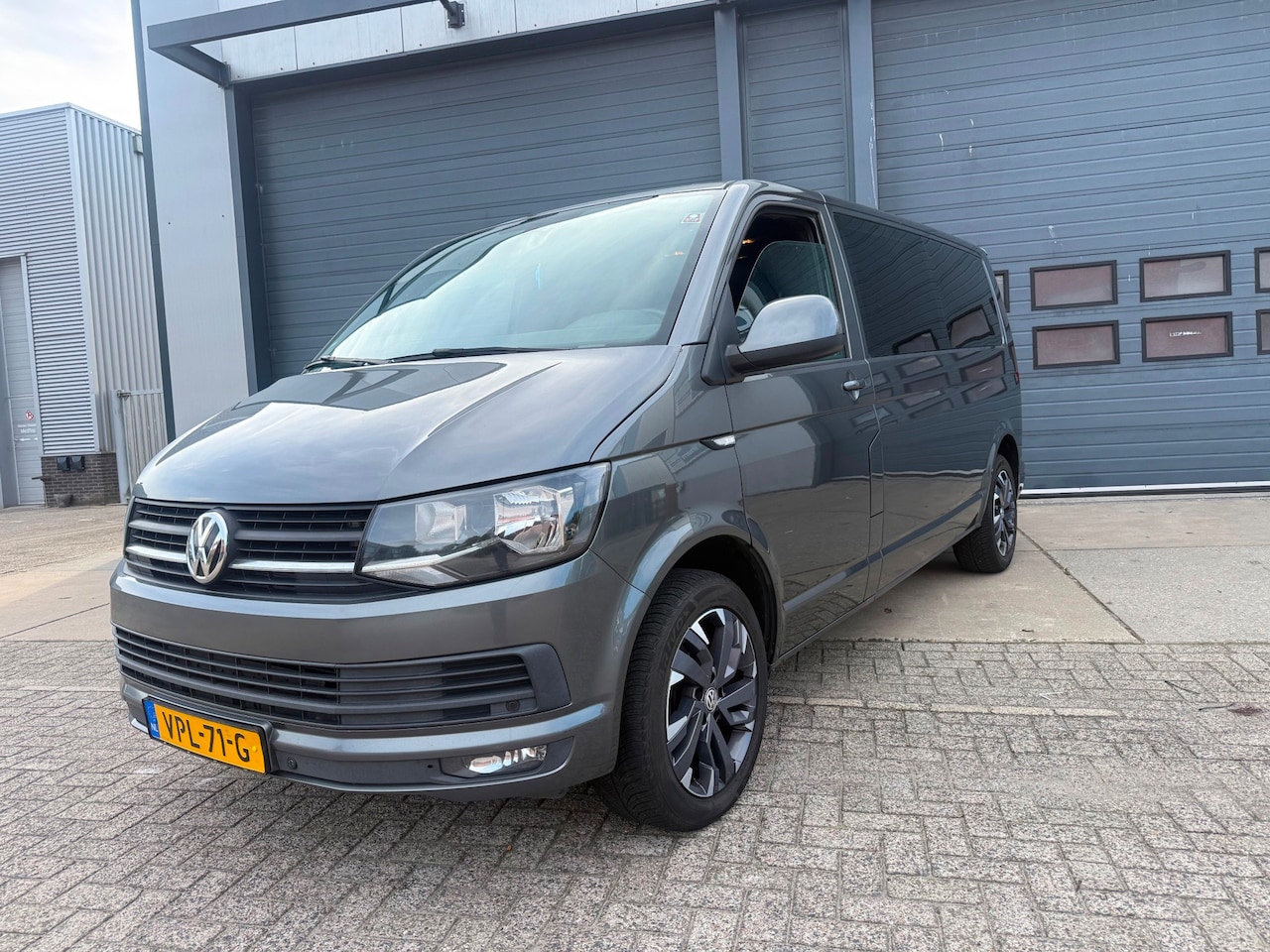 Volkswagen Transporter - 2.0 TDI L2H1 Higline - AutoWereld.nl