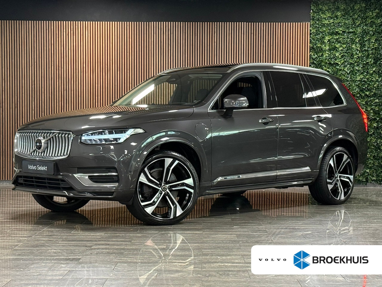 Volvo XC90 - T8 AWD Recharge Ultra Ultimate Bright | Bowers & Wilkins | Luchtvering | Trekhaak | 360 Ca - AutoWereld.nl