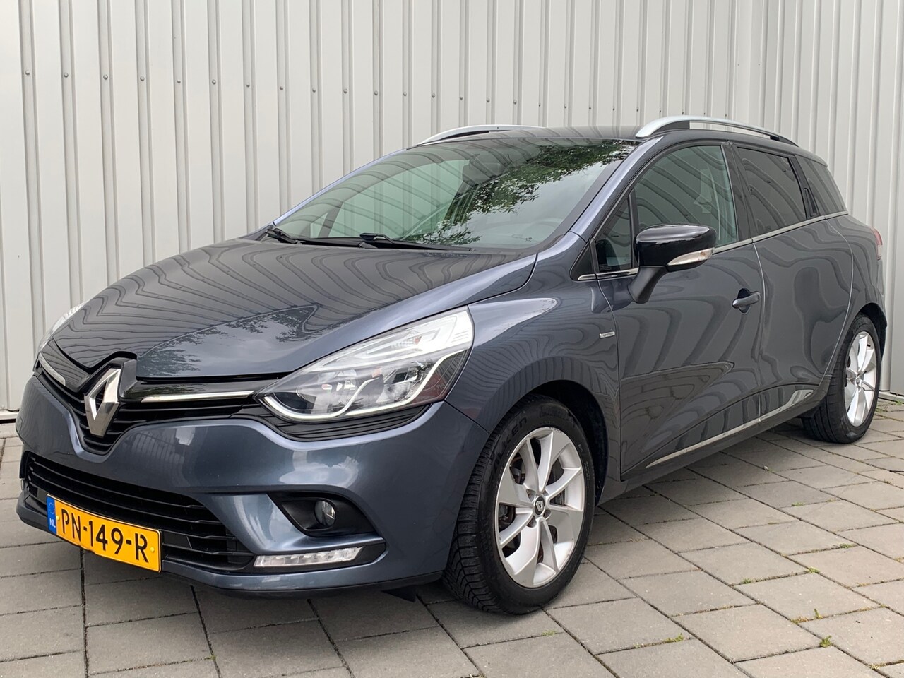 Renault Clio Estate - 0.9 TCe Limited|Navigatie|Climate Control| - AutoWereld.nl