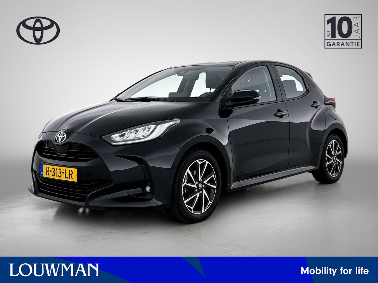 Toyota Yaris - 1.5 VVT-i Dynamic | Navigatie | Airco | - AutoWereld.nl