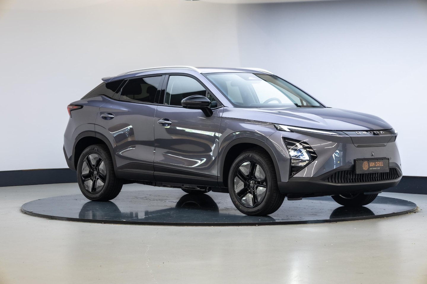 Omoda 5 - EV Premium 61 kWh 360 camera | Stoel vent. | ACC | 7 jaar fabrieksgar. | - AutoWereld.nl