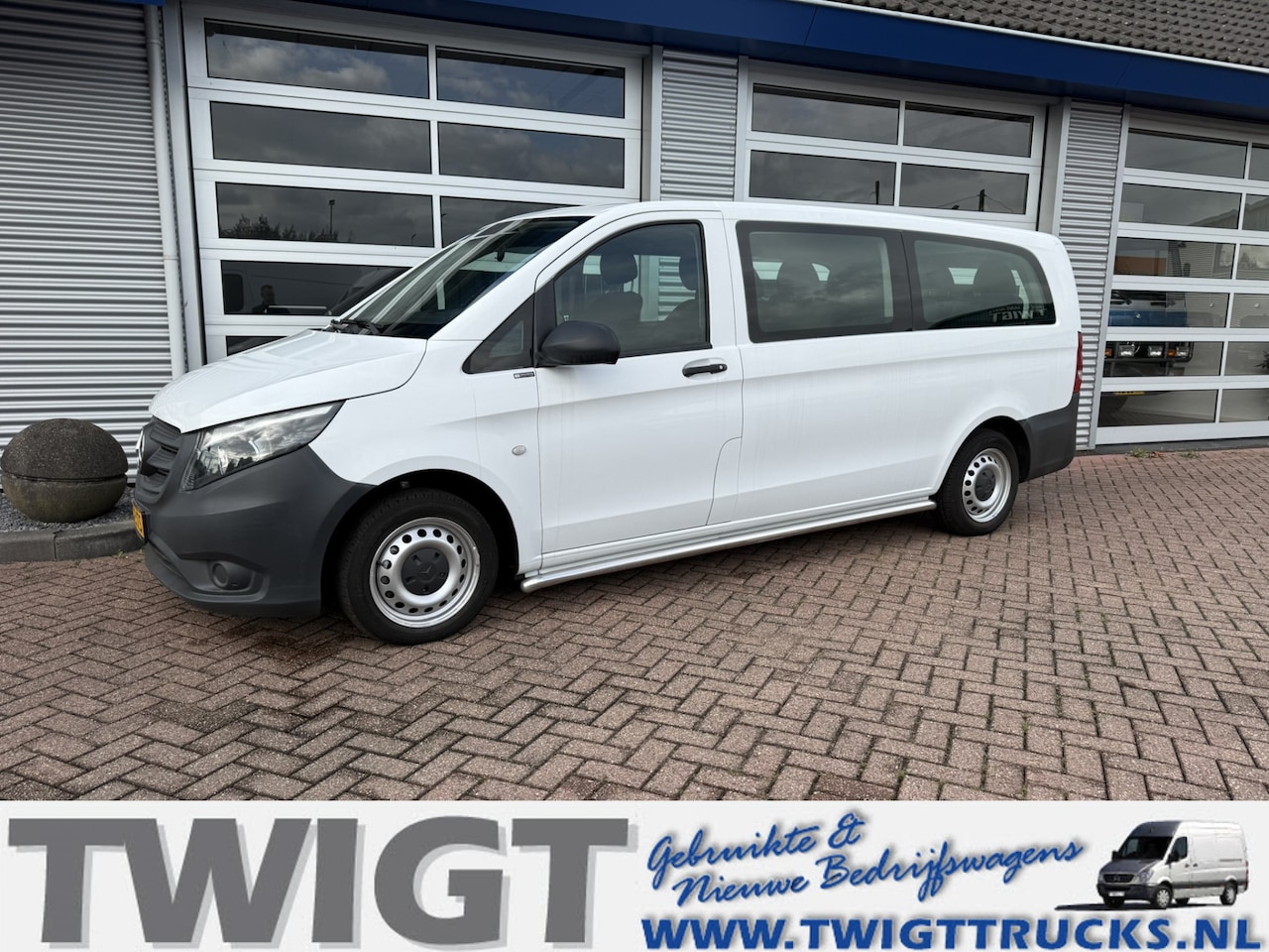 Mercedes-Benz Vito Tourer - 109 BlueTEC Base Extra Lang 9-PERSOONS Euro 6 - AutoWereld.nl